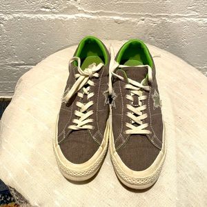 Converse All Stars size 10 women’s (8 men’s)